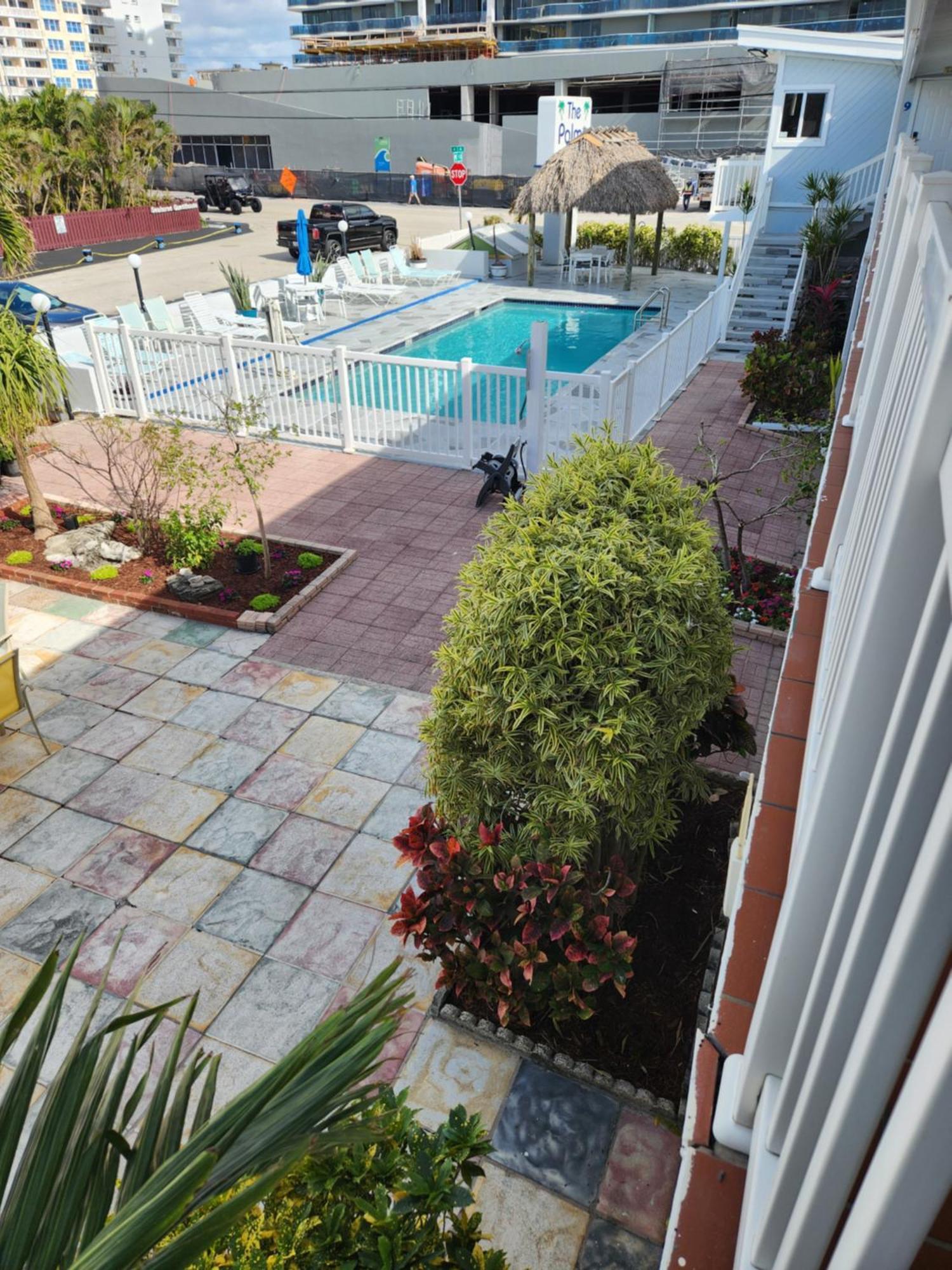 The Palms On Ocean Motel Pompano Beach Exterior photo